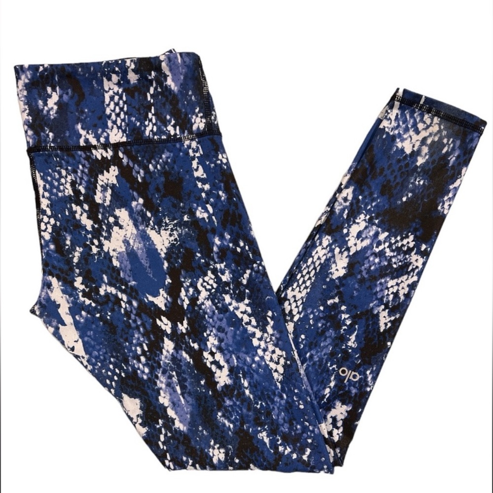 Alo Yoga blue airbrush python snakeskin leggings‎ Small